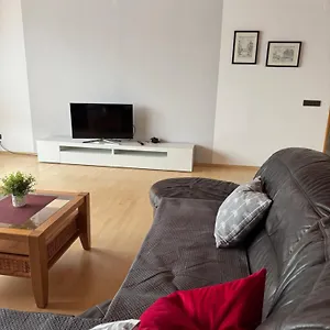  Apartment 3 Zimmerwohnung Mit 2 Schlafzimmer Balkon Kueche Tv Wlan